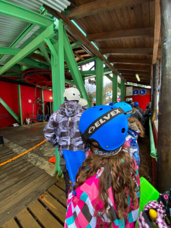 Aventura en la Nieve: Trineos y Culipatin en Piedras Blancas con Traslado - Imagen 4