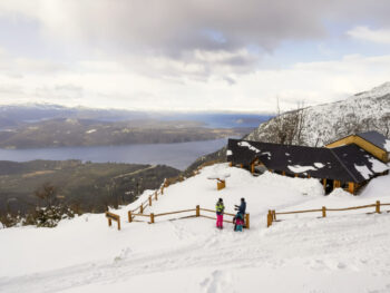 Nieve encantada: Aventura en la Nieve al Estilo Patagónico